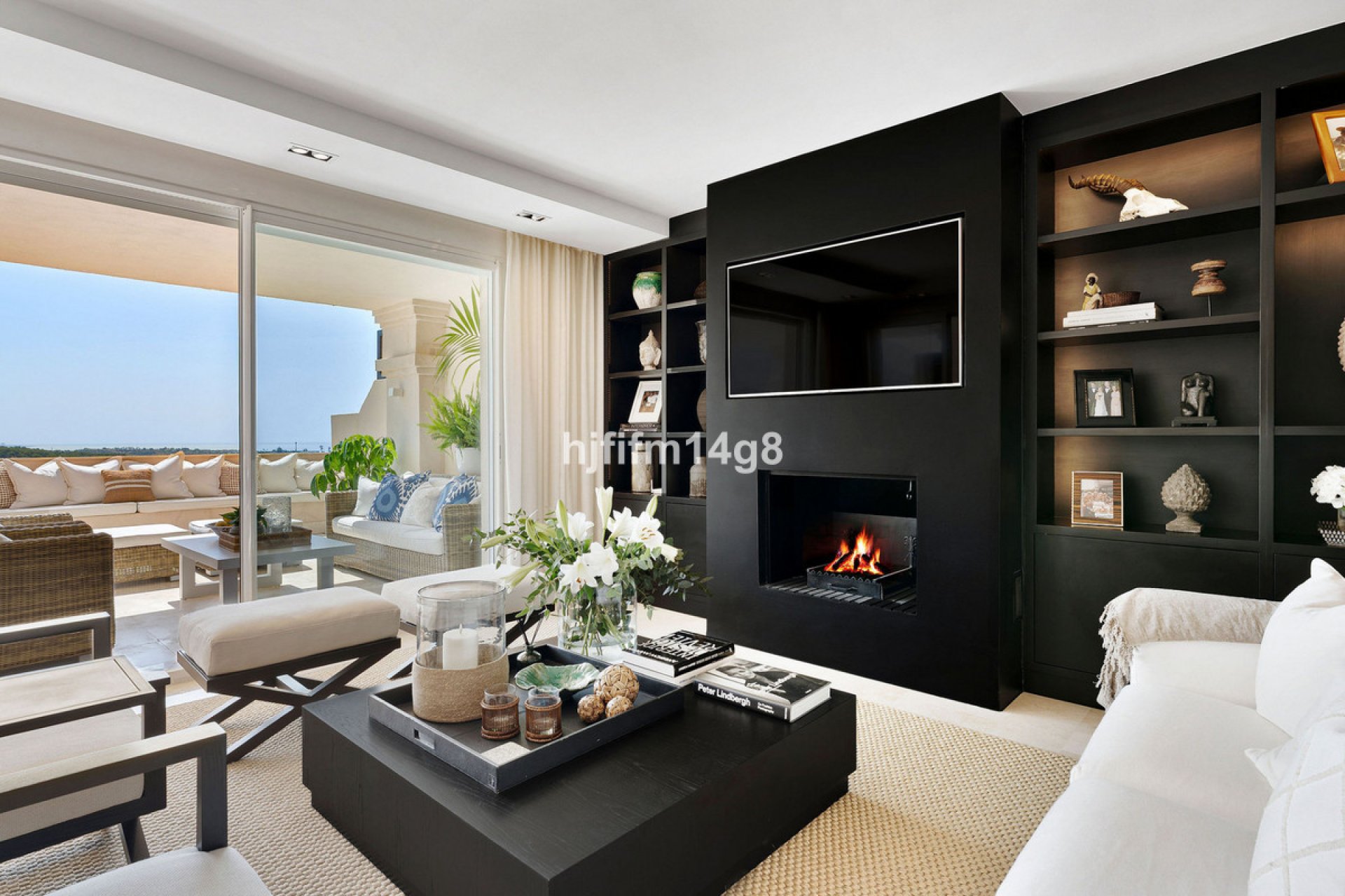 Resale - Apartment - Middle Floor Apartment - Marbella - Nueva Andalucia