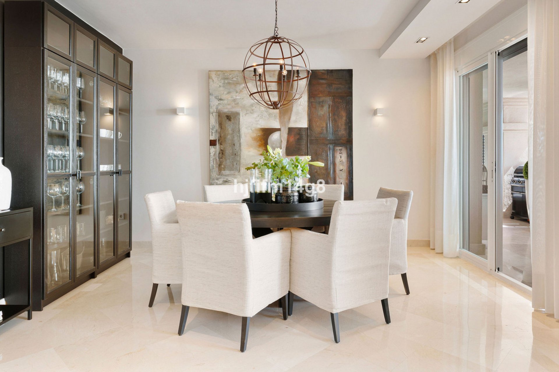 Resale - Apartment - Middle Floor Apartment - Marbella - Nueva Andalucia