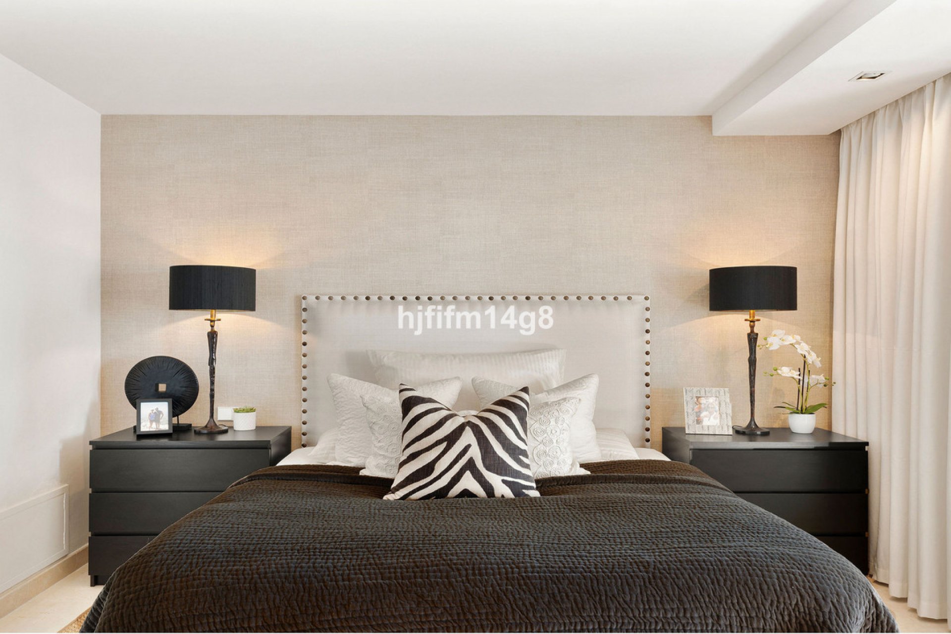 Resale - Apartment - Middle Floor Apartment - Marbella - Nueva Andalucia