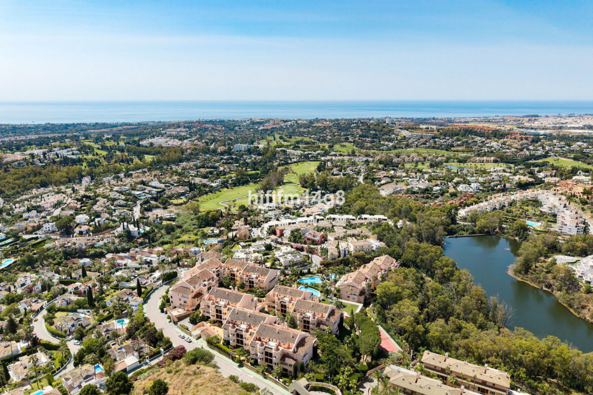 Resale - Apartment - Middle Floor Apartment - Marbella - Nueva Andalucia