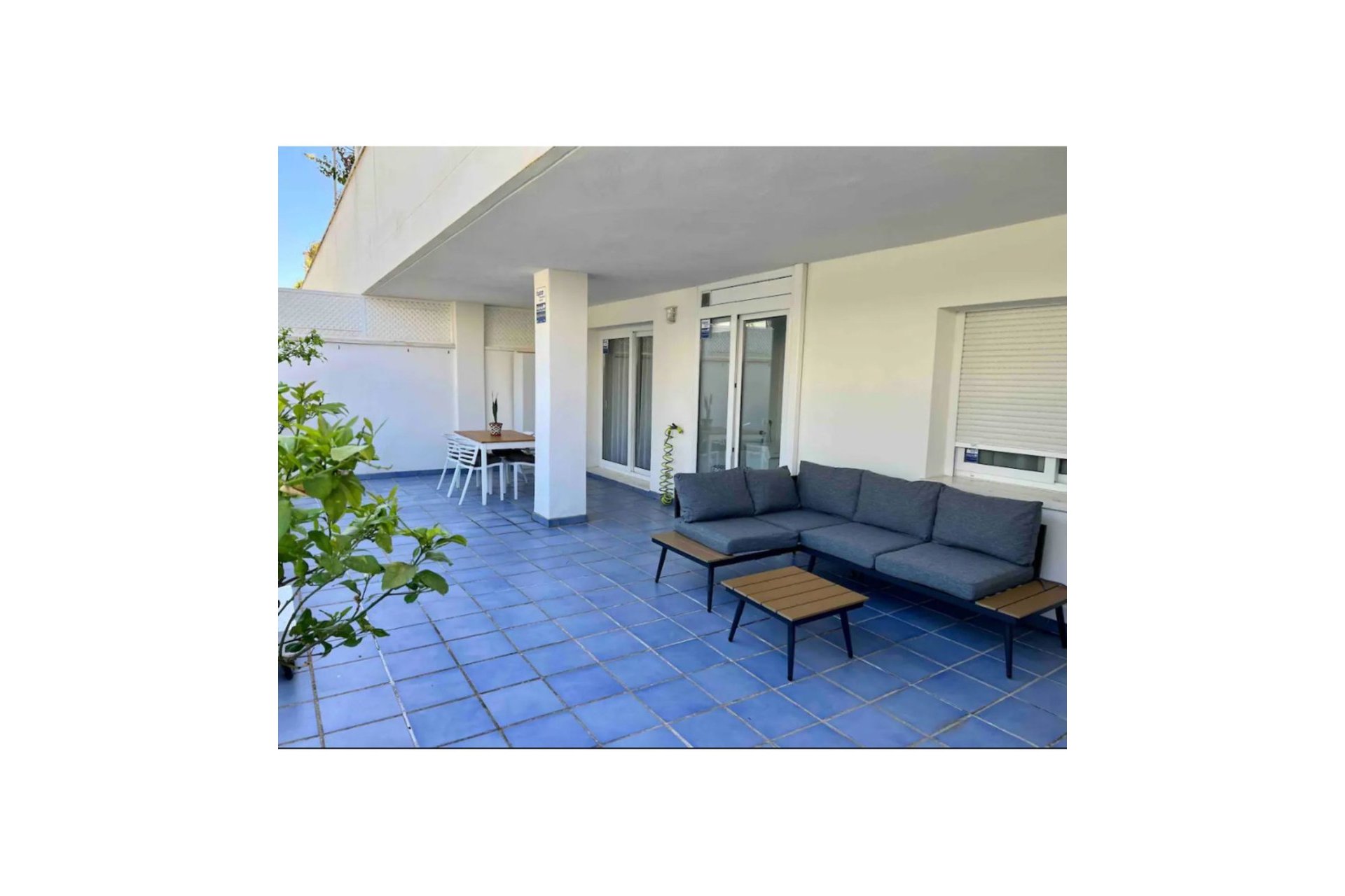 Resale - Apartment - Middle Floor Apartment - Marbella - Nueva Andalucia