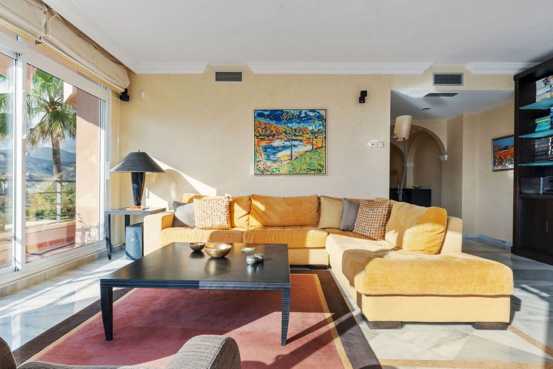 Resale - Apartment - Middle Floor Apartment - Marbella - Nueva Andalucia