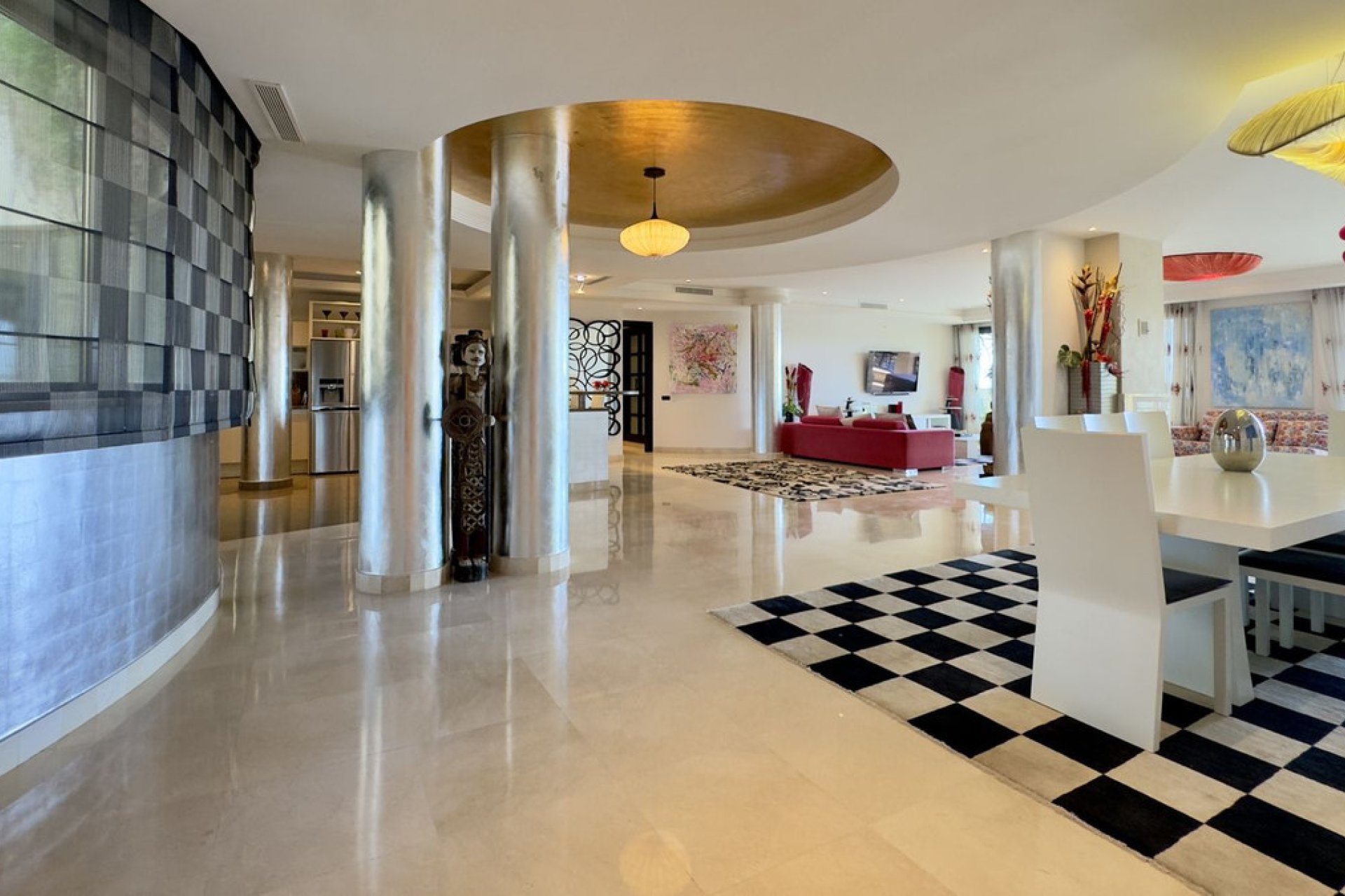 Resale - Apartment - Middle Floor Apartment - Marbella - Puerto Banús