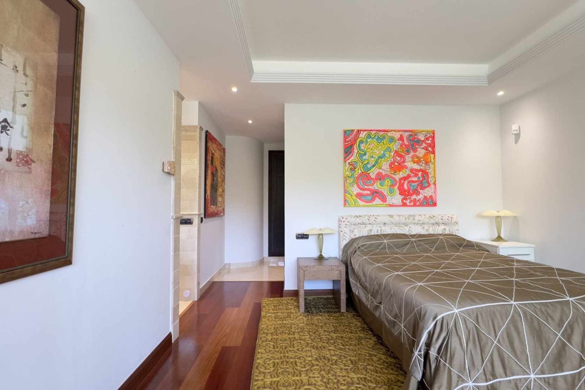 Resale - Apartment - Middle Floor Apartment - Marbella - Puerto Banús