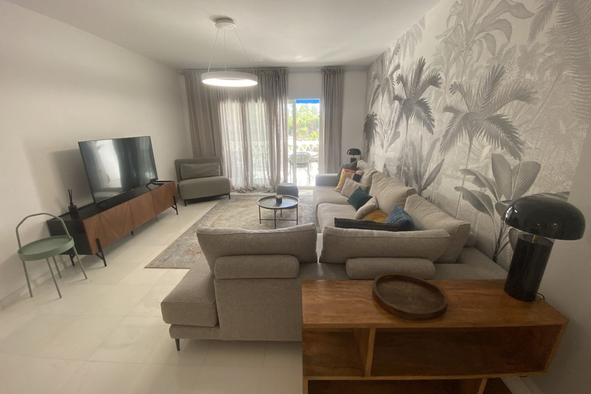 Resale - Apartment - Middle Floor Apartment - Marbella - Puerto Banús