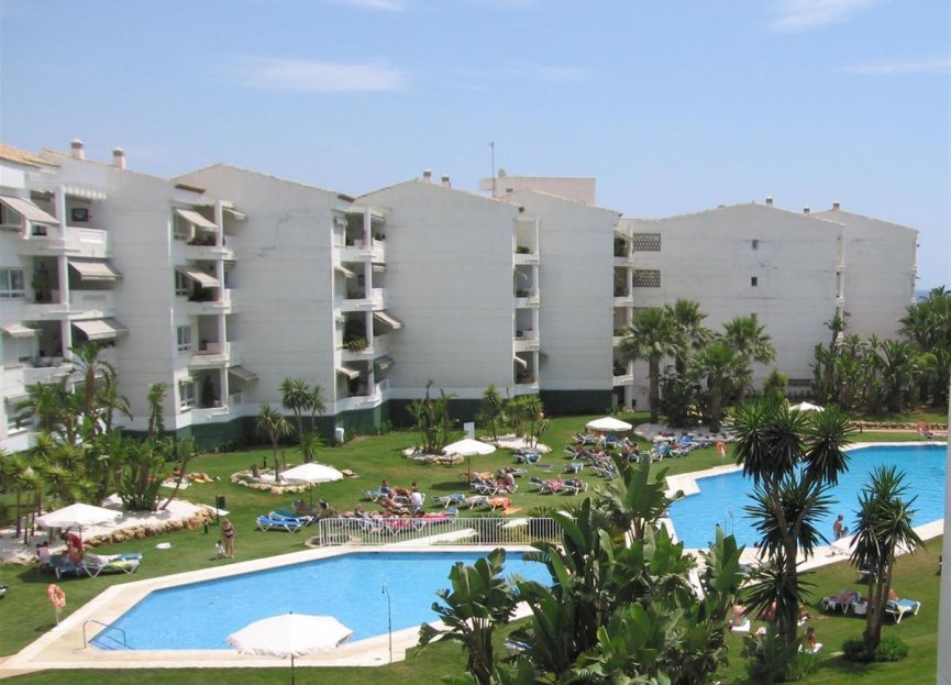 Resale - Apartment - Middle Floor Apartment - Marbella - Puerto Banús