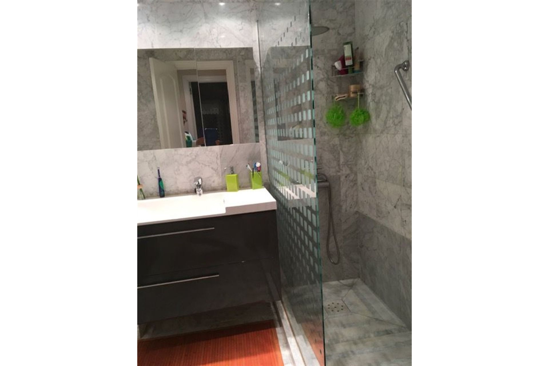 Resale - Apartment - Middle Floor Apartment - Marbella - Puerto Banús