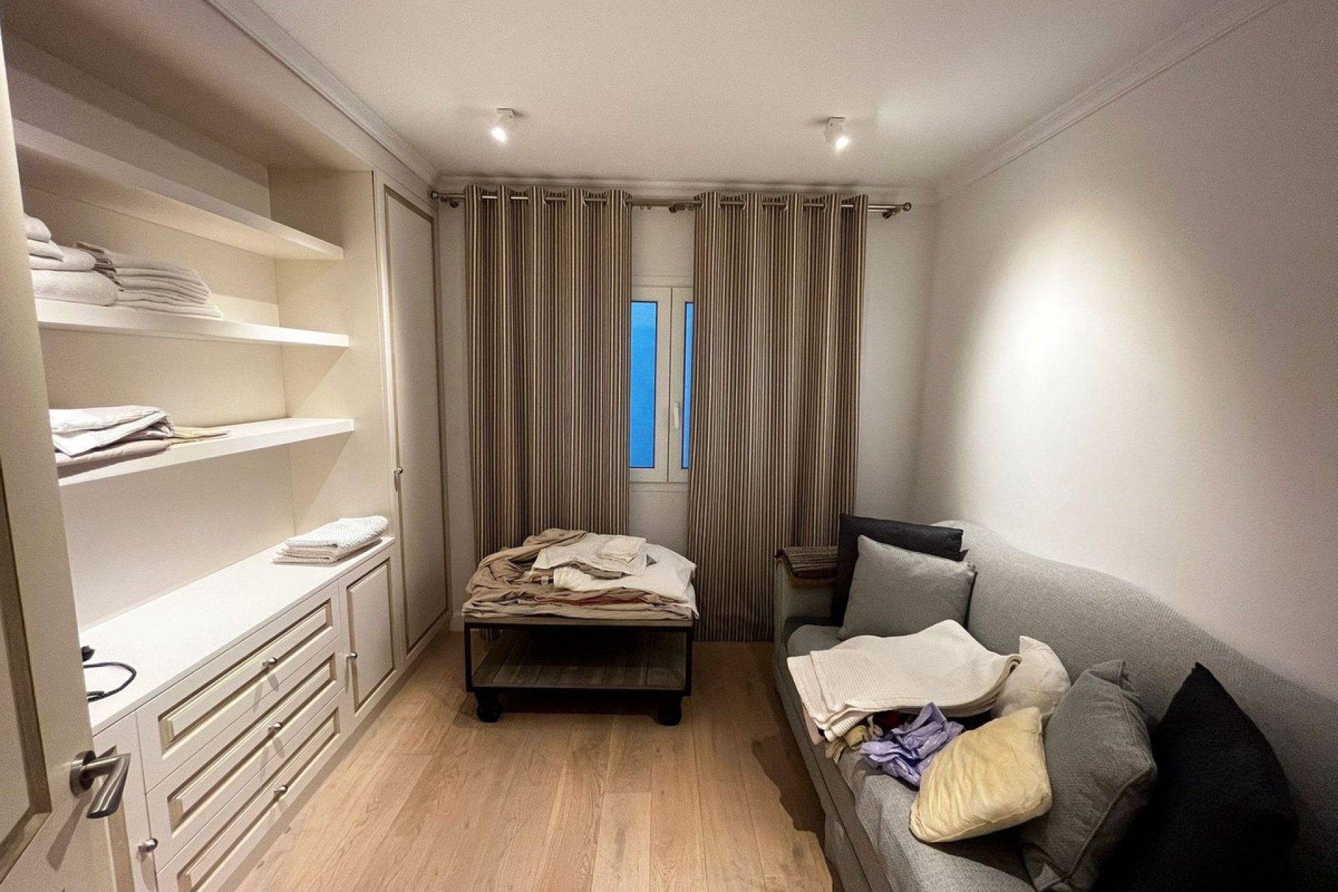 Resale - Apartment - Middle Floor Apartment - Marbella - Puerto Banús