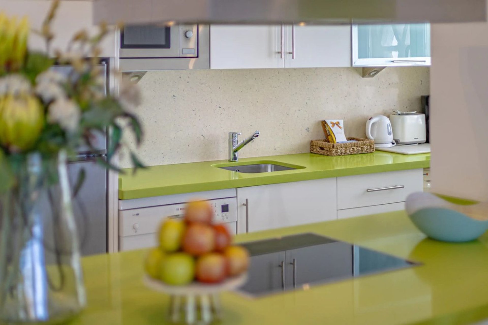 Resale - Apartment - Middle Floor Apartment - Marbella - Puerto Banús