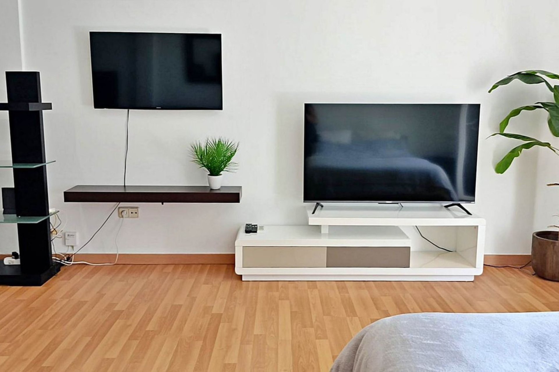 Resale - Apartment - Middle Floor Apartment - Marbella - Puerto Banús