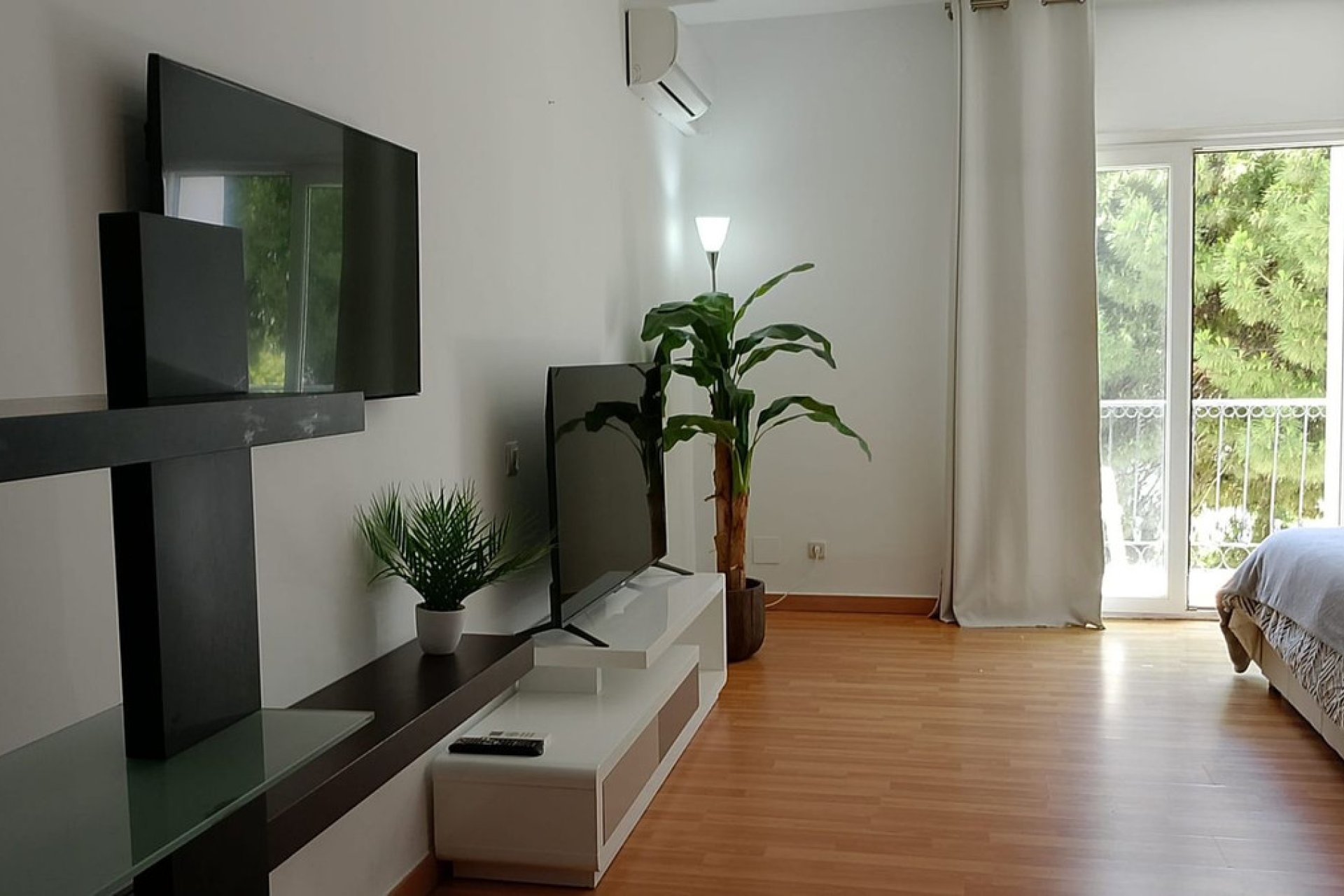 Resale - Apartment - Middle Floor Apartment - Marbella - Puerto Banús