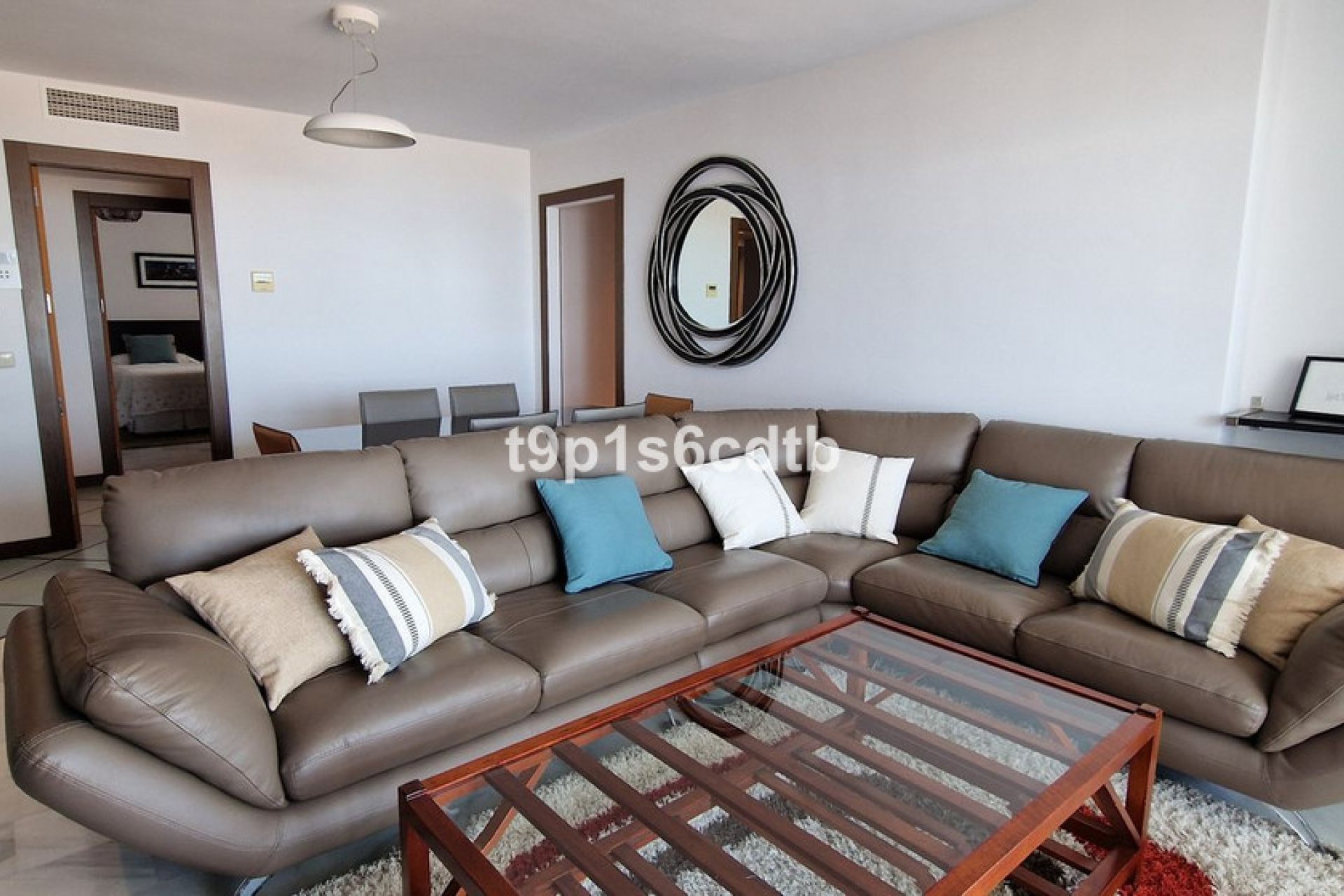 Resale - Apartment - Middle Floor Apartment - Marbella - Puerto Banús