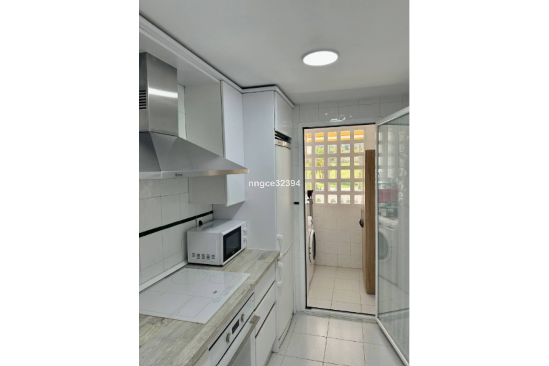 Resale - Apartment - Middle Floor Apartment - Marbella - Puerto Banús