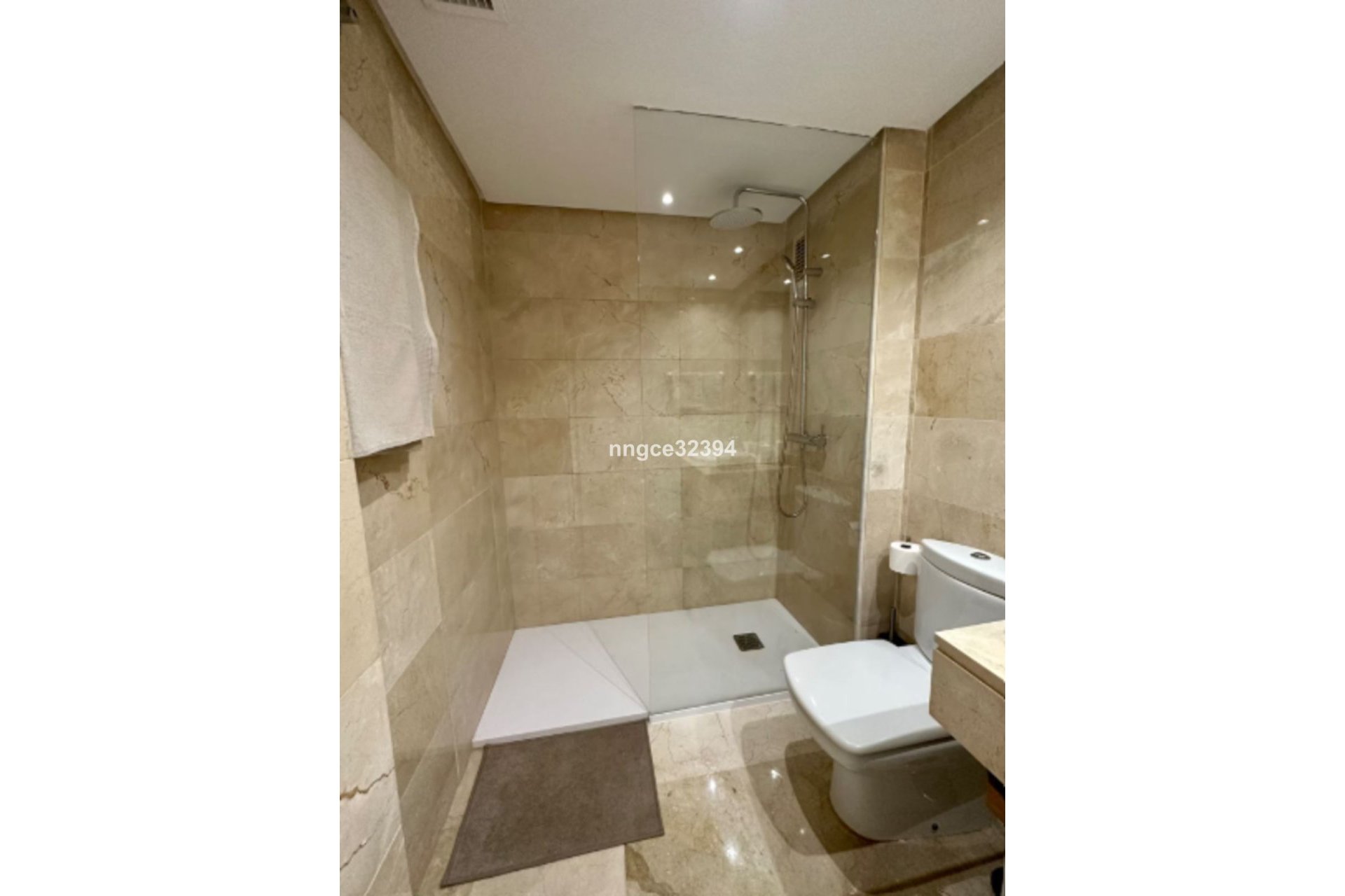 Resale - Apartment - Middle Floor Apartment - Marbella - Puerto Banús