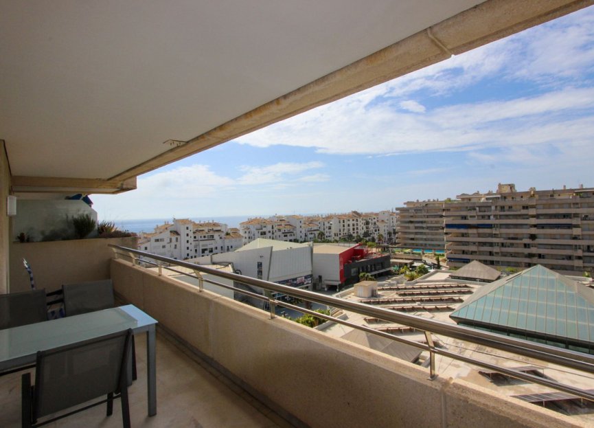 Resale - Apartment - Middle Floor Apartment - Marbella - Puerto Banús