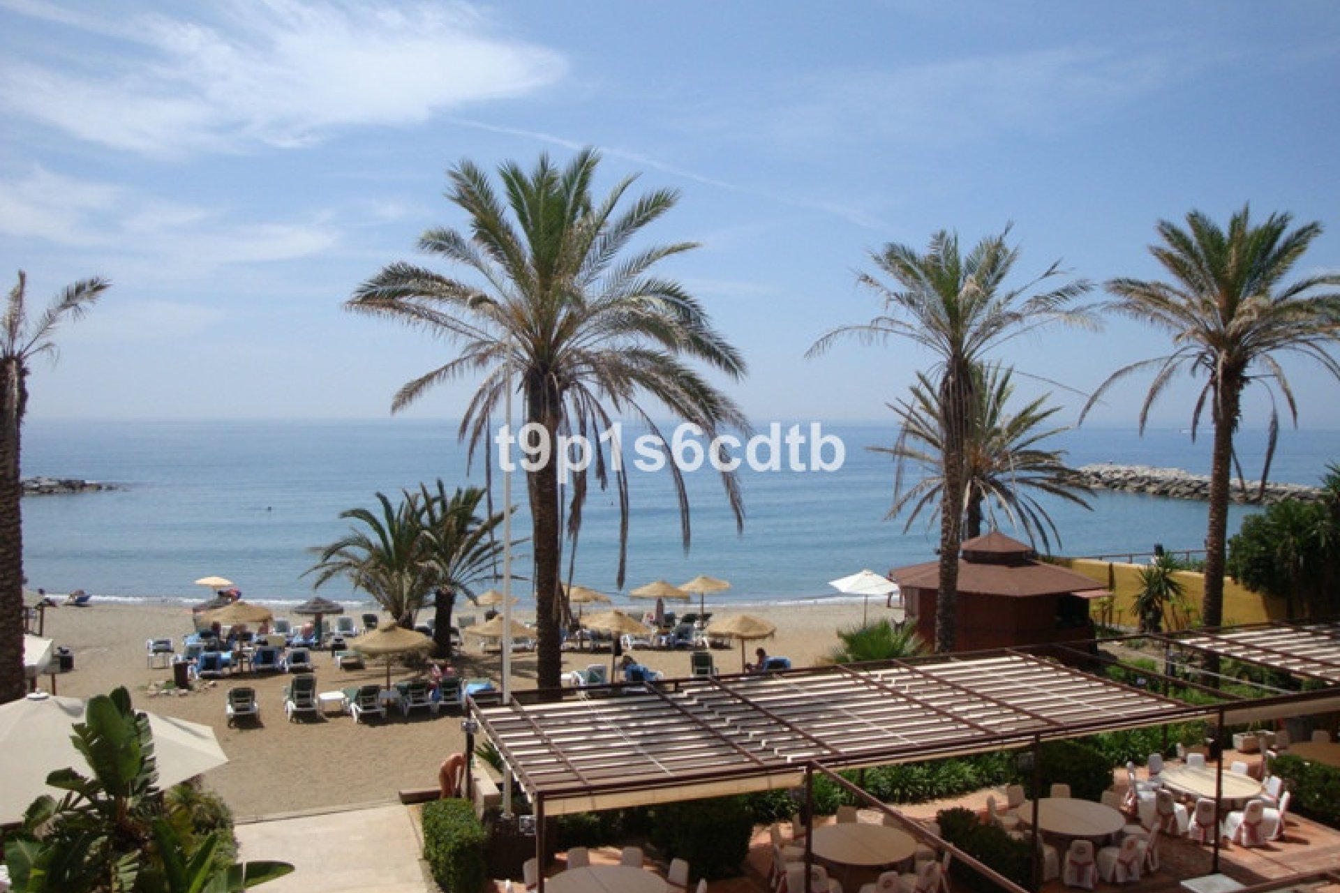 Resale - Apartment - Middle Floor Apartment - Marbella - Puerto Banús