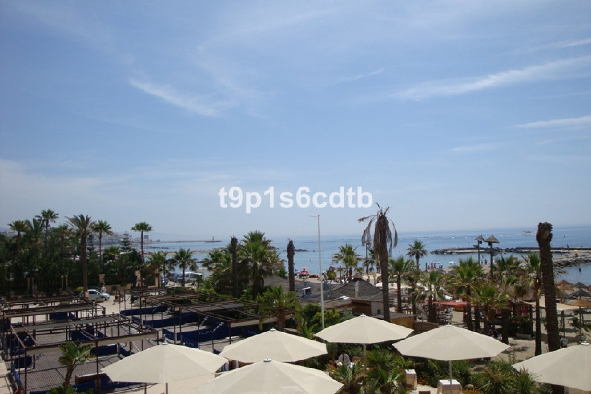 Resale - Apartment - Middle Floor Apartment - Marbella - Puerto Banús