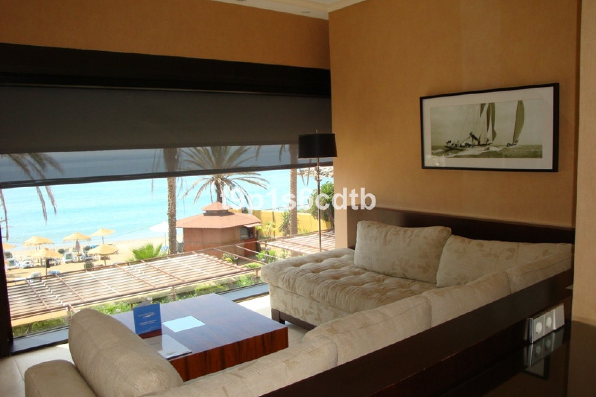 Resale - Apartment - Middle Floor Apartment - Marbella - Puerto Banús