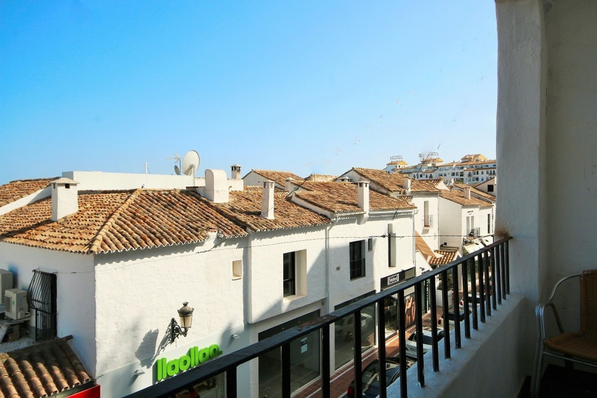 Resale - Apartment - Middle Floor Apartment - Marbella - Puerto Banús