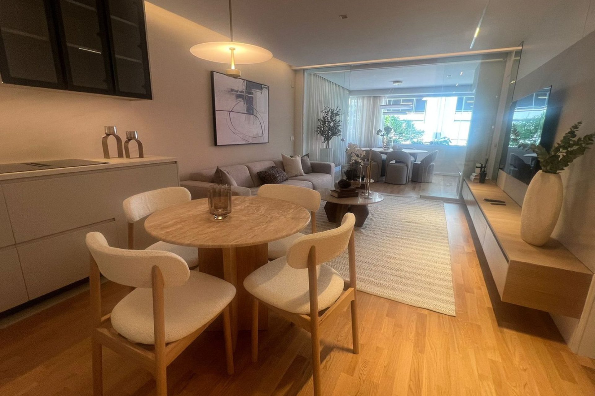 Resale - Apartment - Middle Floor Apartment - Marbella - Puerto Banús