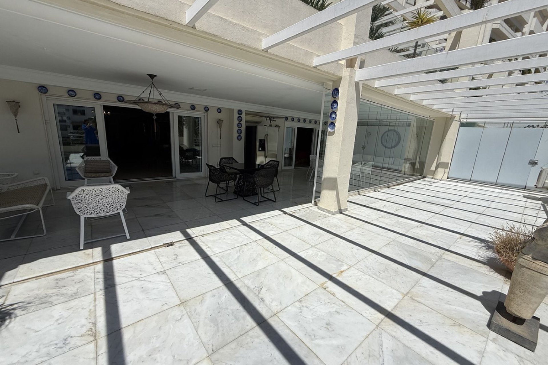 Resale - Apartment - Middle Floor Apartment - Marbella - Puerto Banús