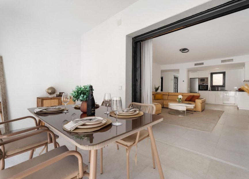Resale - Apartment - Middle Floor Apartment - Marbella - Puerto Banús