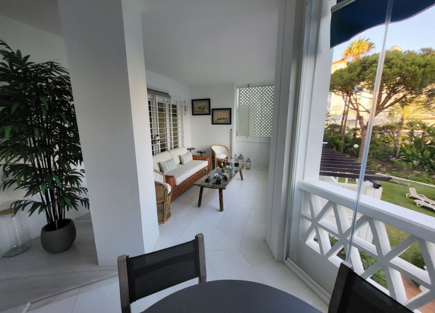 Resale - Apartment - Middle Floor Apartment - Marbella - Puerto Banús