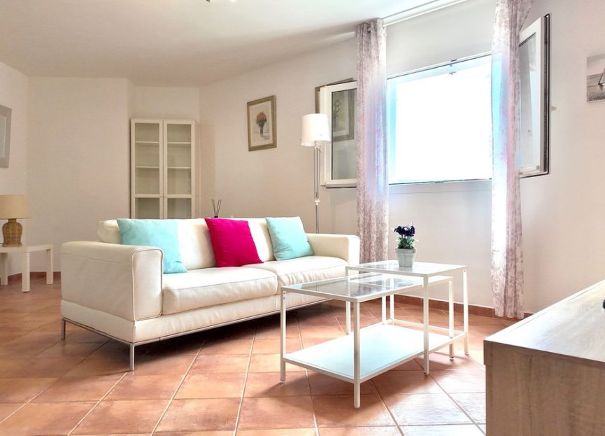 Resale - Apartment - Middle Floor Apartment - Marbella - Puerto Banús