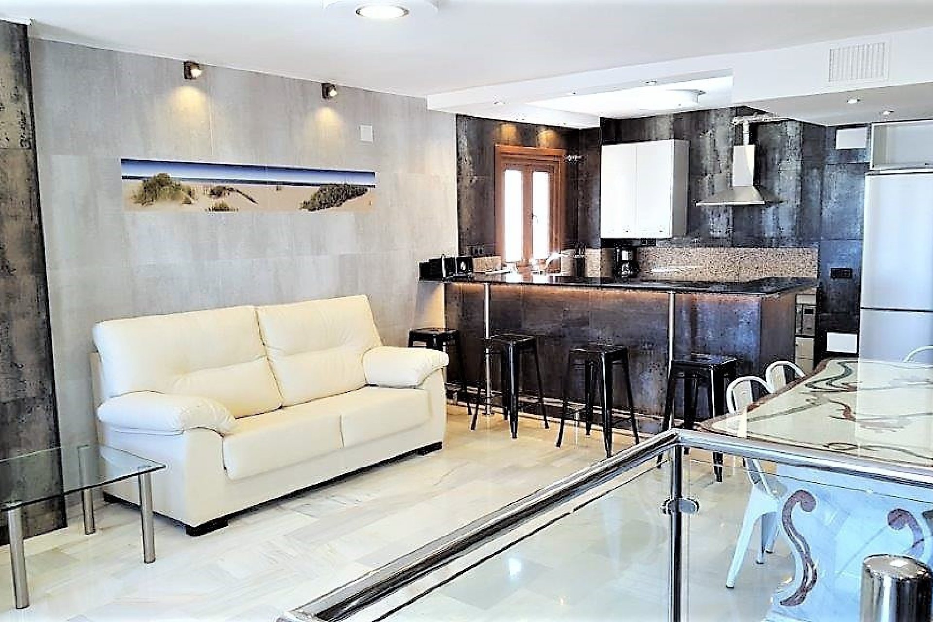 Resale - Apartment - Middle Floor Apartment - Marbella - Puerto Banús