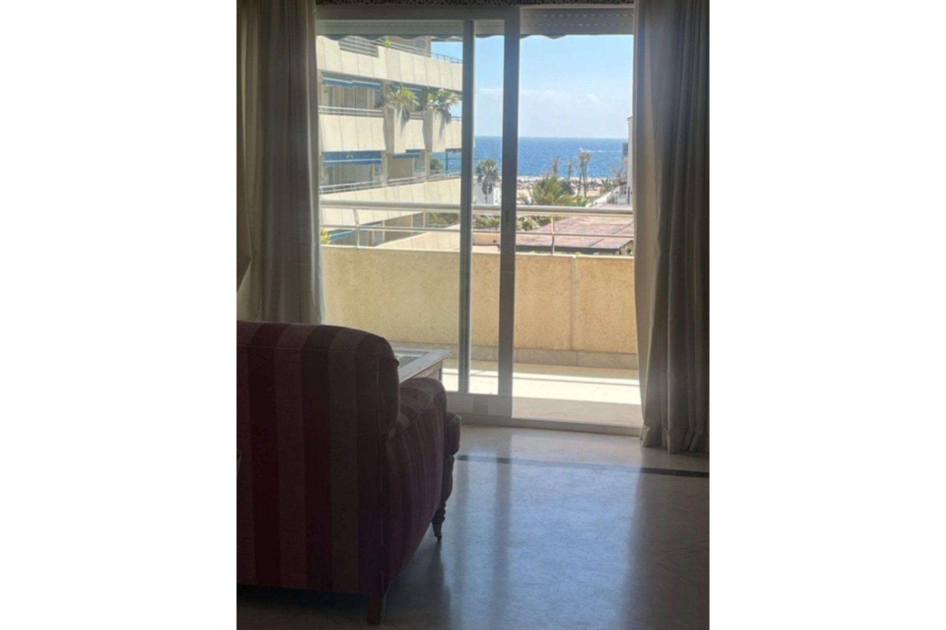 Resale - Apartment - Middle Floor Apartment - Marbella - Puerto Banús