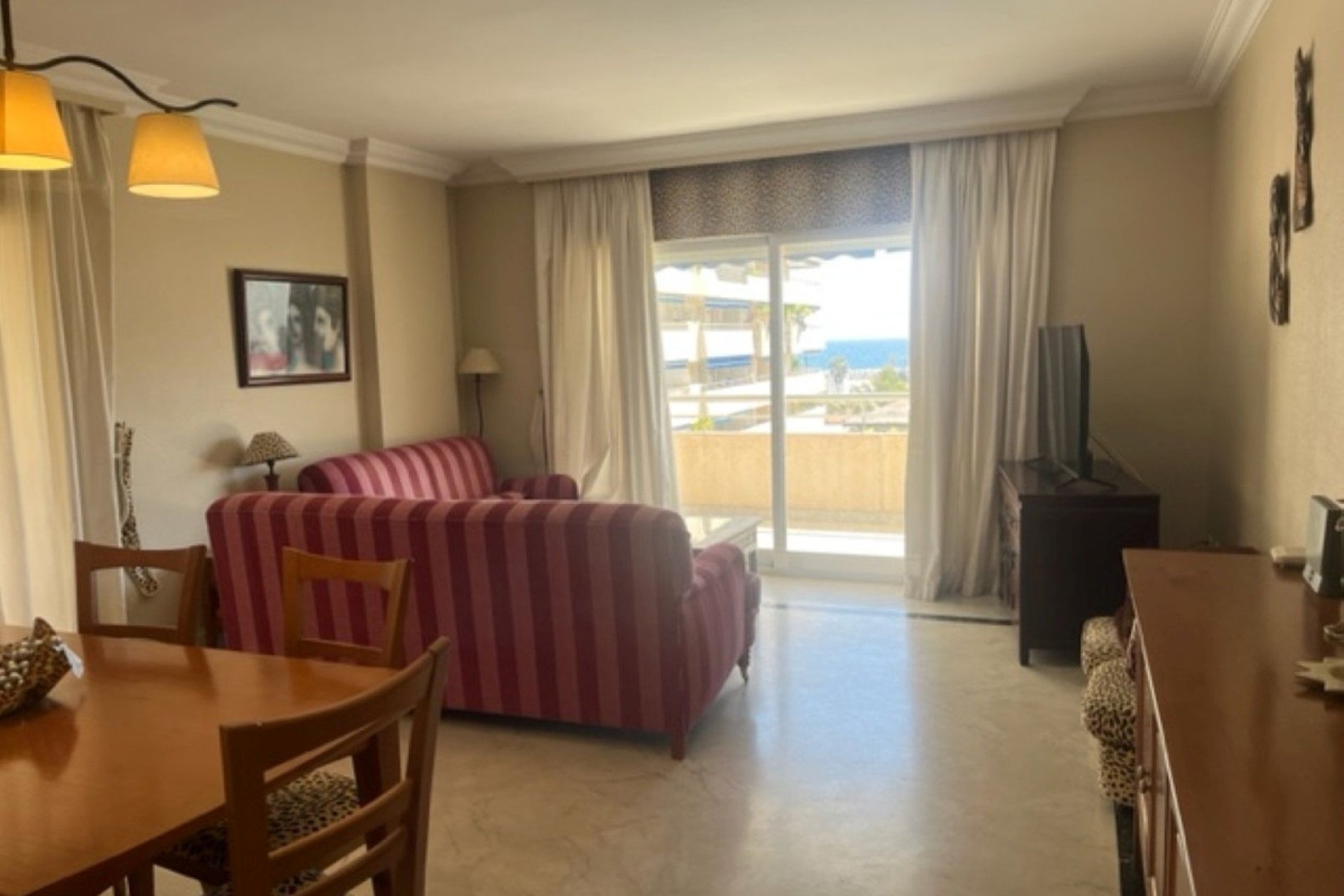 Resale - Apartment - Middle Floor Apartment - Marbella - Puerto Banús