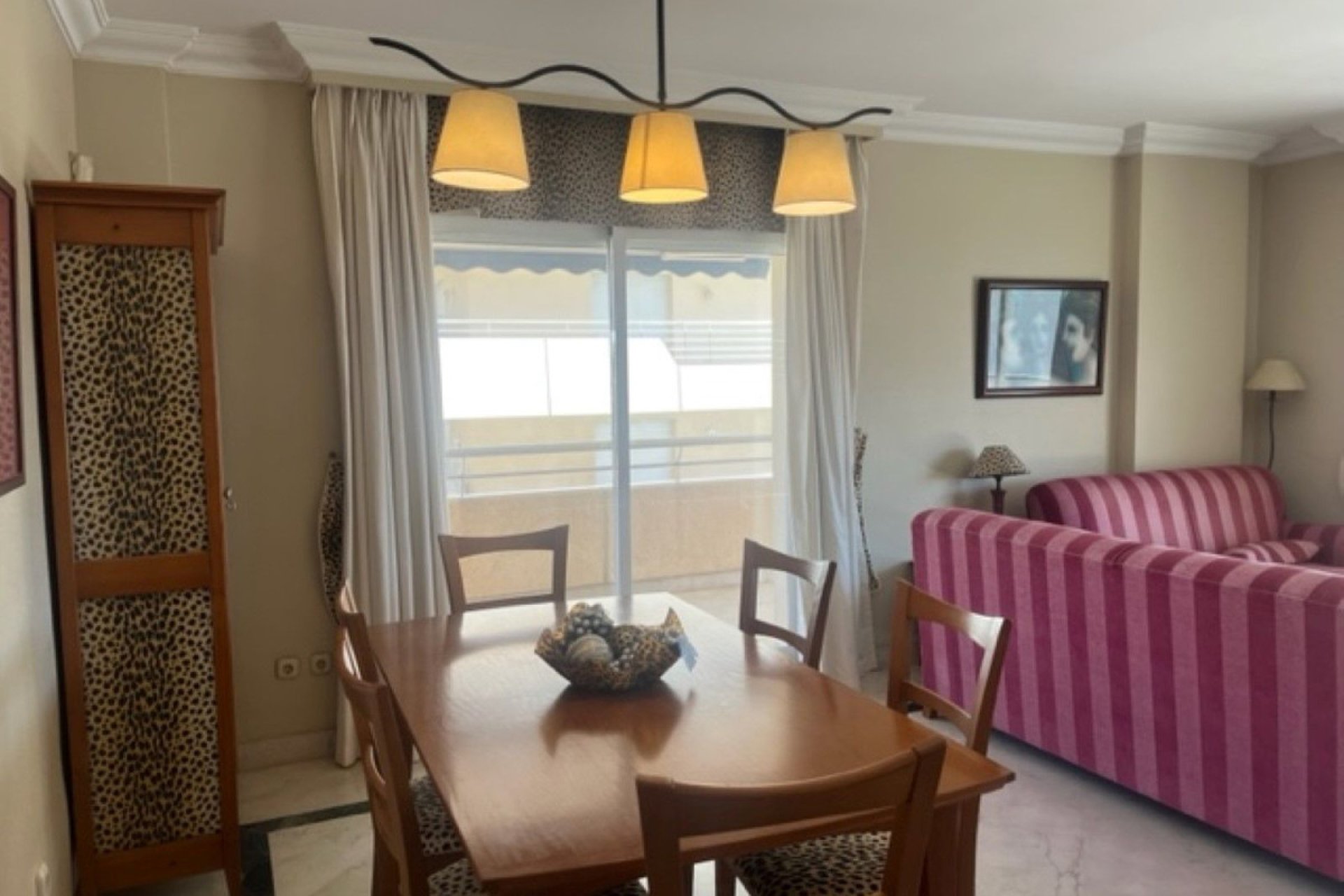 Resale - Apartment - Middle Floor Apartment - Marbella - Puerto Banús