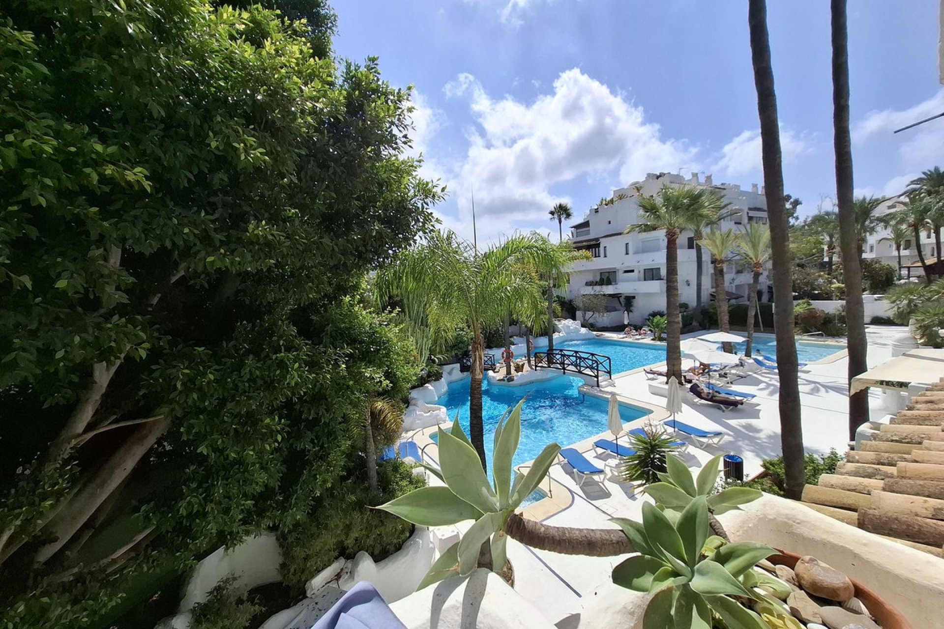 Resale - Apartment - Middle Floor Apartment - Marbella - Puerto Banús