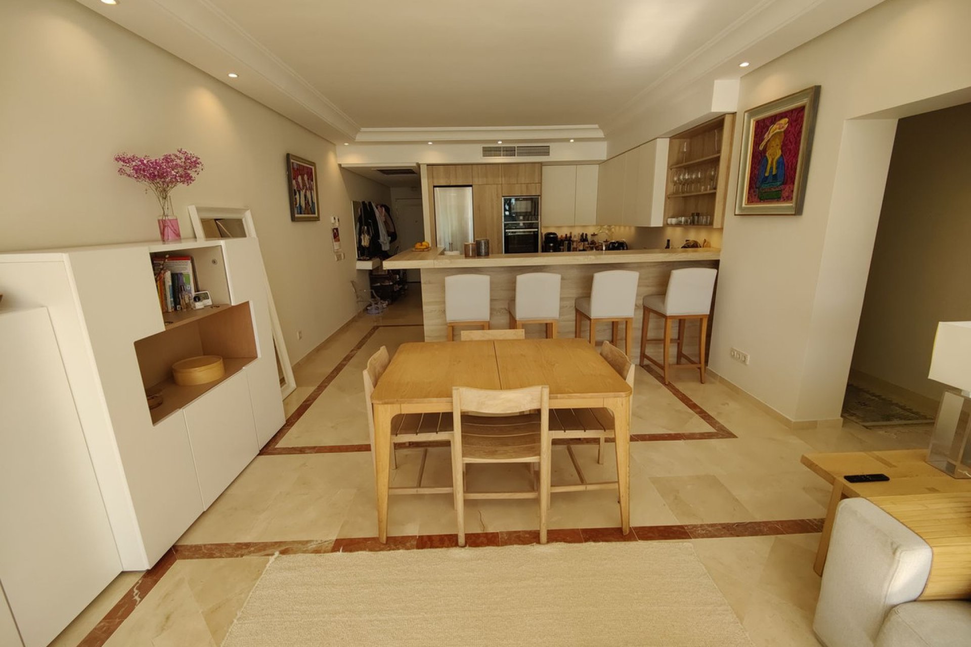 Resale - Apartment - Middle Floor Apartment - Marbella - Puerto Banús