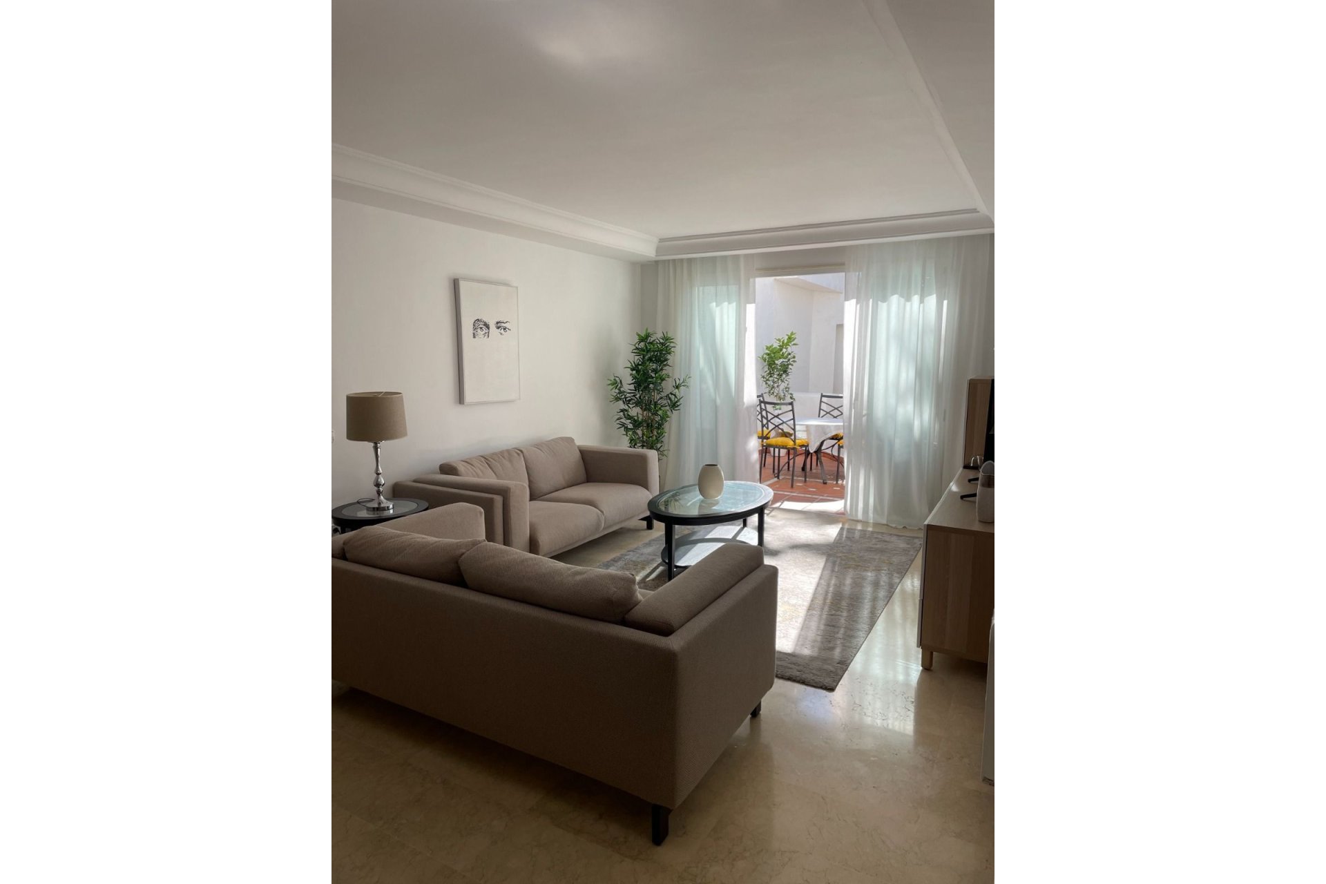 Resale - Apartment - Middle Floor Apartment - Marbella - Puerto Banús