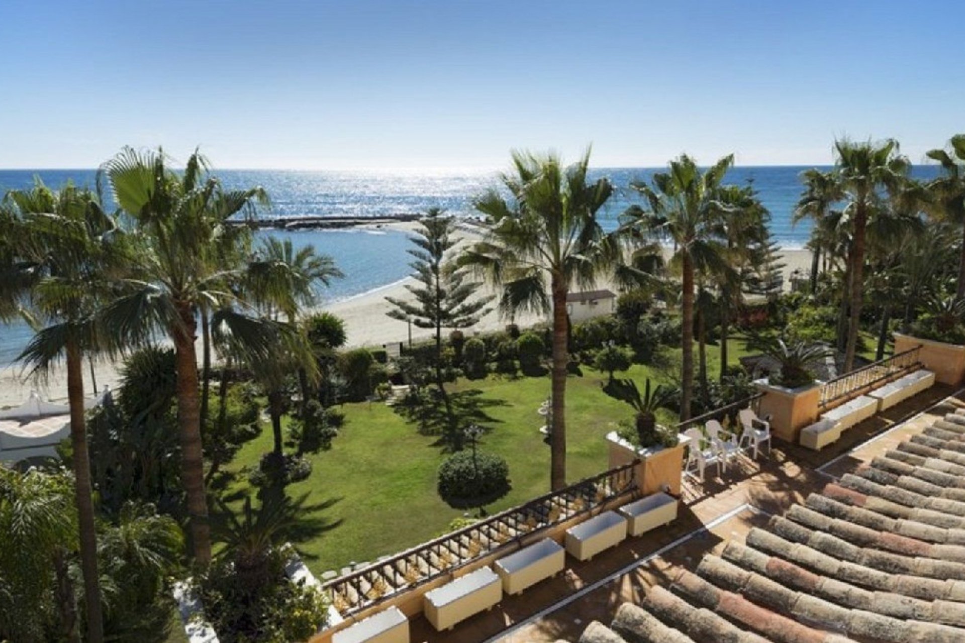 Resale - Apartment - Middle Floor Apartment - Marbella - Puerto Banús