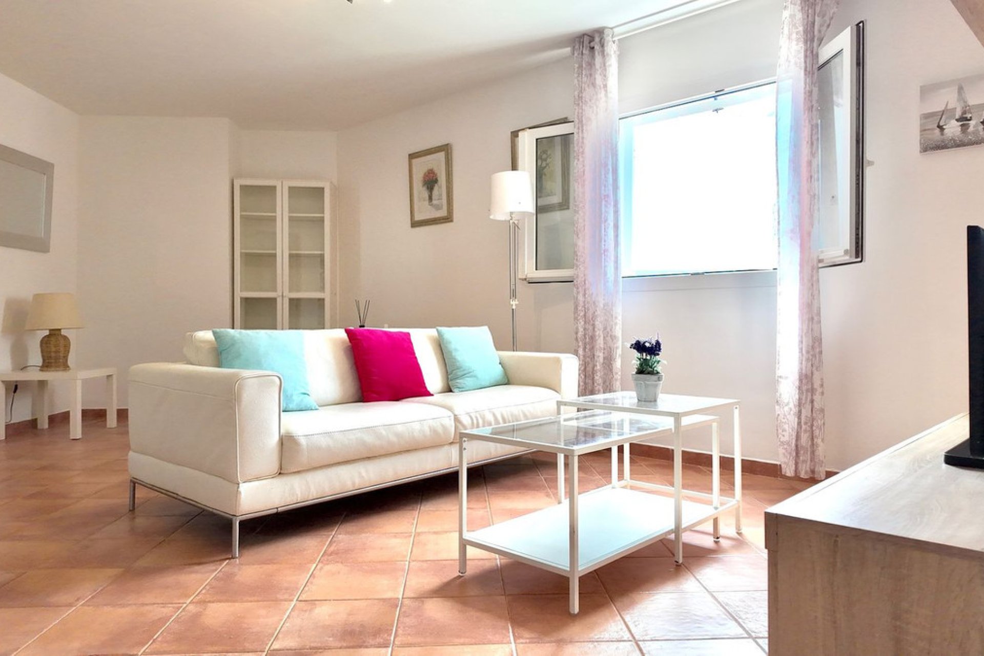 Resale - Apartment - Middle Floor Apartment - Marbella - Puerto Banús