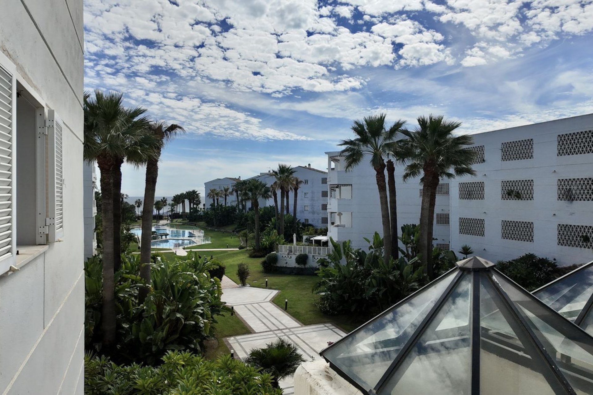 Resale - Apartment - Middle Floor Apartment - Marbella - Puerto Banús