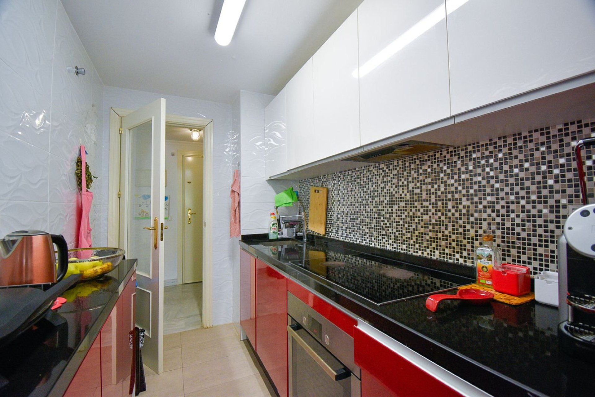 Resale - Apartment - Middle Floor Apartment - Marbella - Puerto Banús