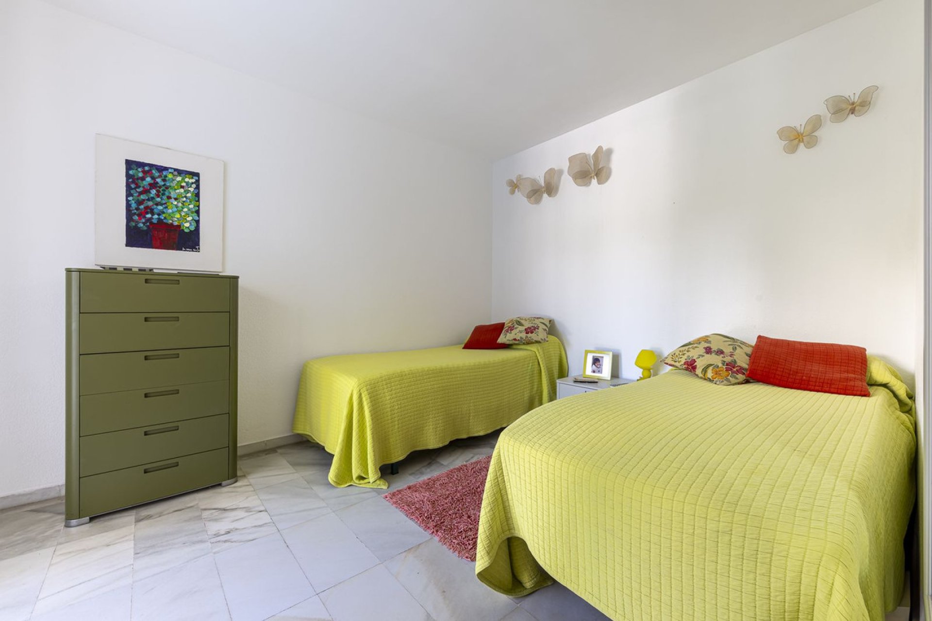 Resale - Apartment - Middle Floor Apartment - Marbella - Puerto Banús