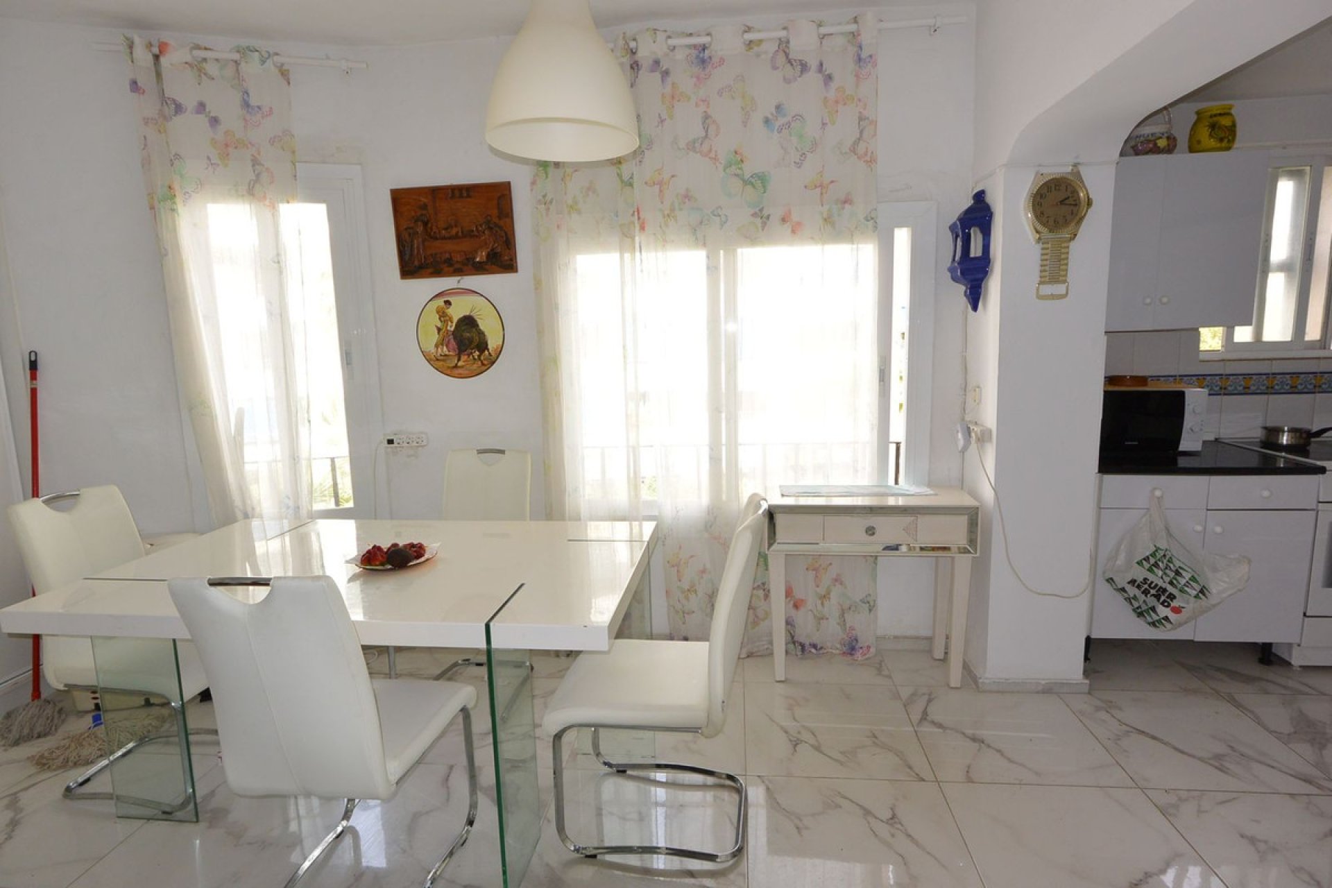 Resale - Apartment - Middle Floor Apartment - Marbella - Puerto Banús