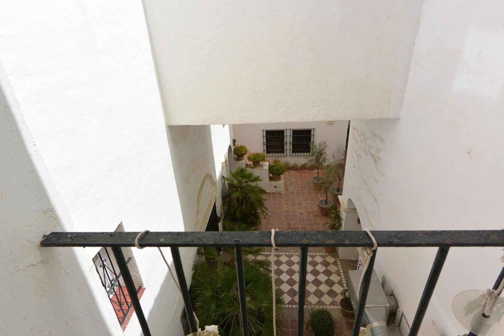 Resale - Apartment - Middle Floor Apartment - Marbella - Puerto Banús