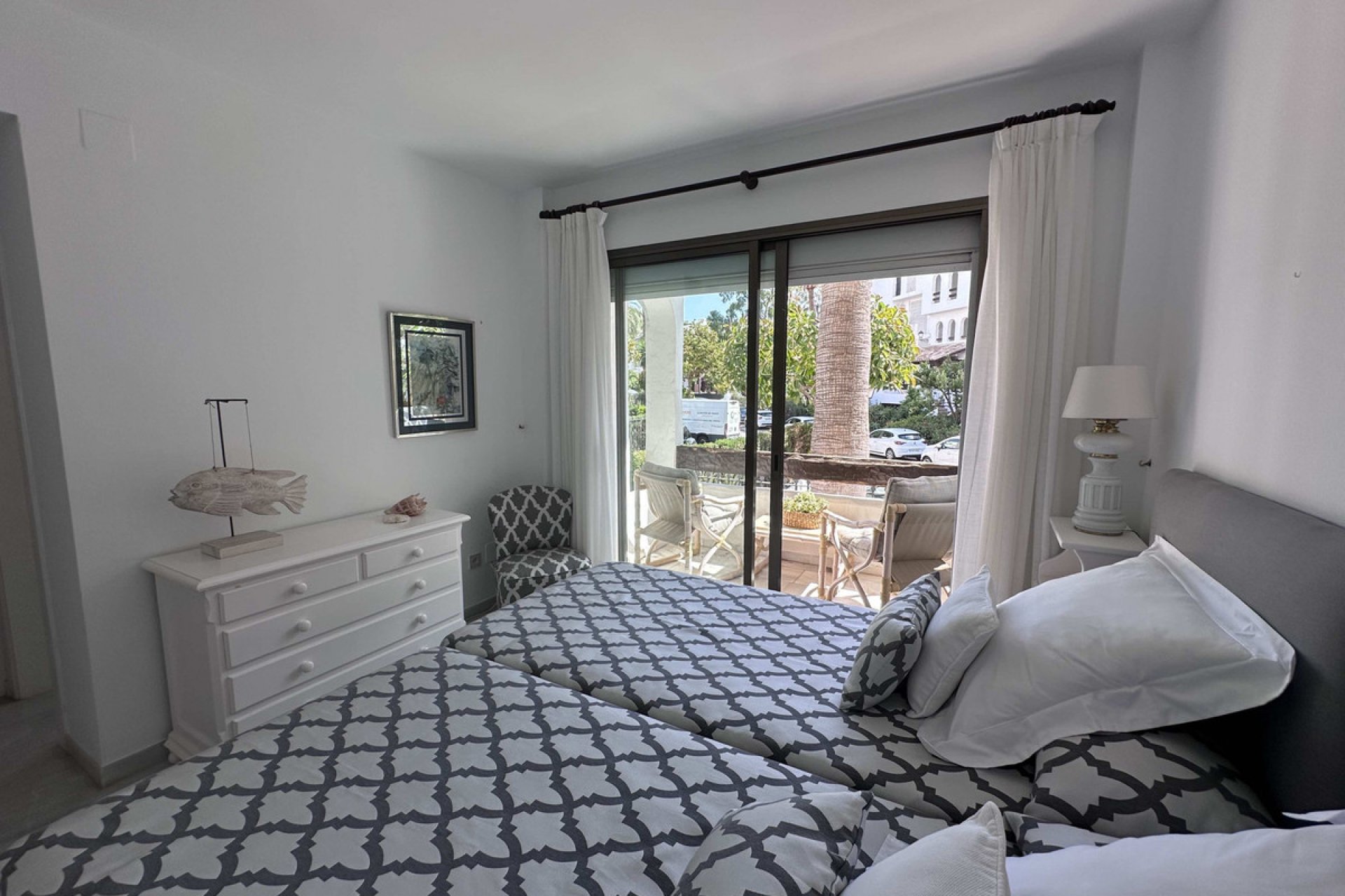 Resale - Apartment - Middle Floor Apartment - Marbella - Puerto Banús