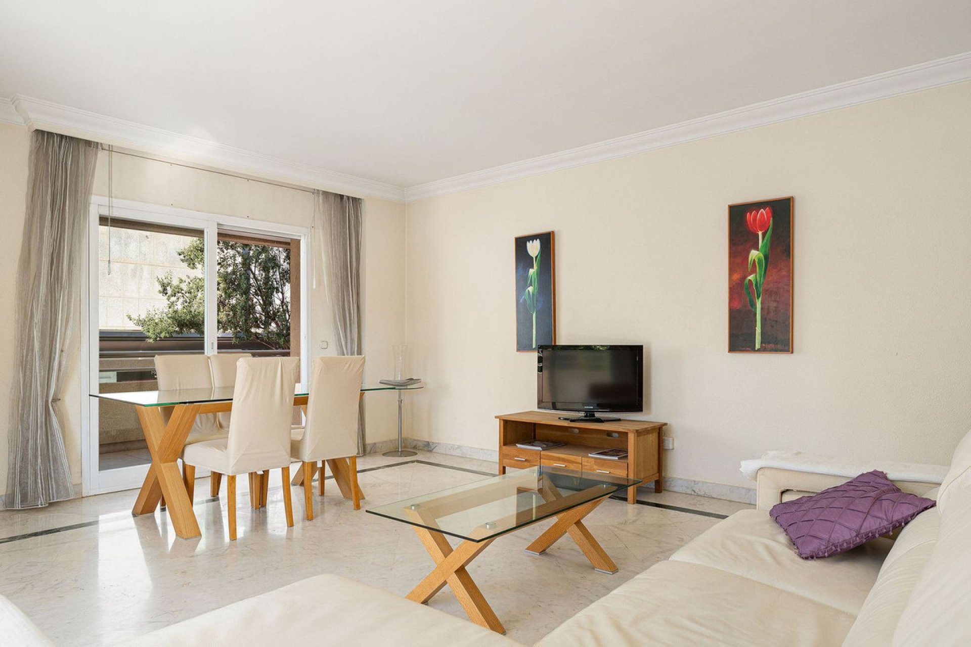 Resale - Apartment - Middle Floor Apartment - Marbella - Puerto Banús