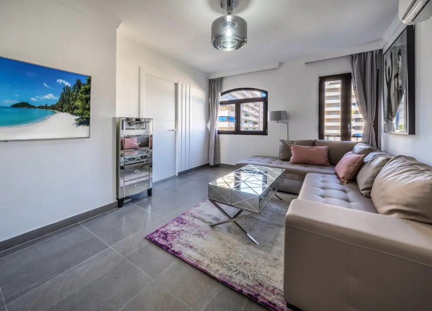 Resale - Apartment - Middle Floor Apartment - Marbella - Puerto Banús