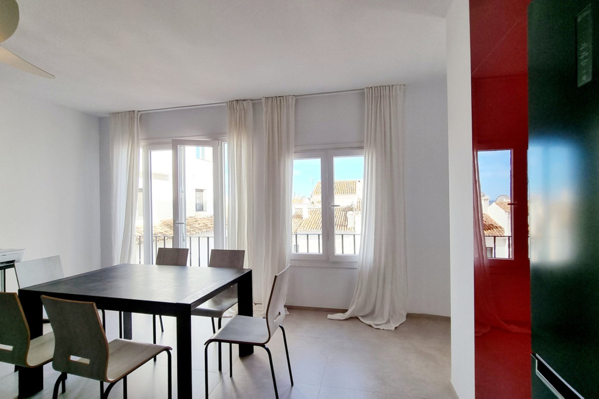 Resale - Apartment - Middle Floor Apartment - Marbella - Puerto Banús