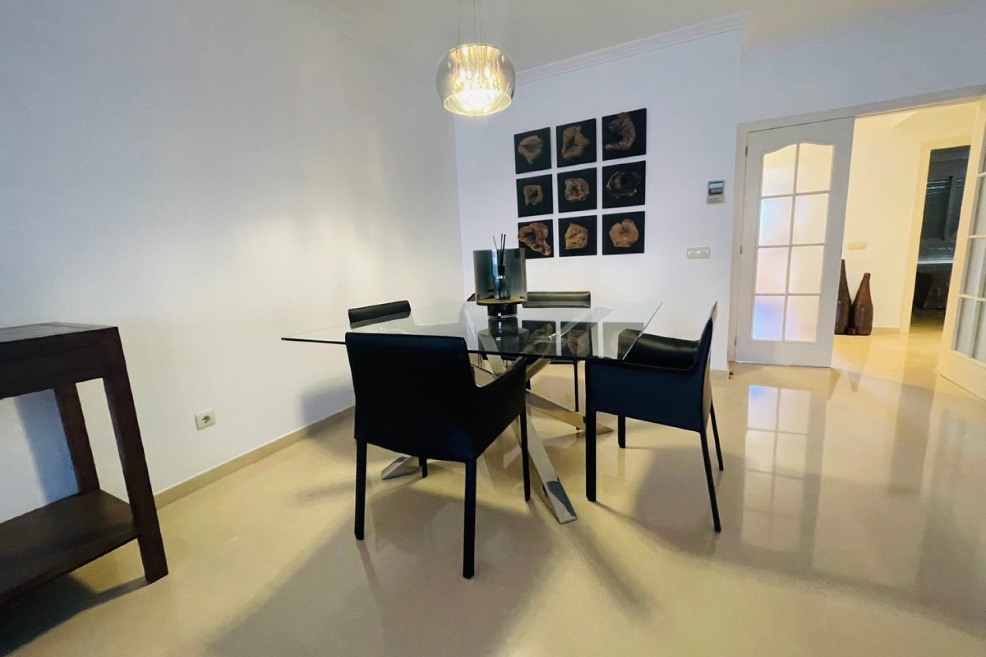 Resale - Apartment - Middle Floor Apartment - Marbella - Puerto Banús