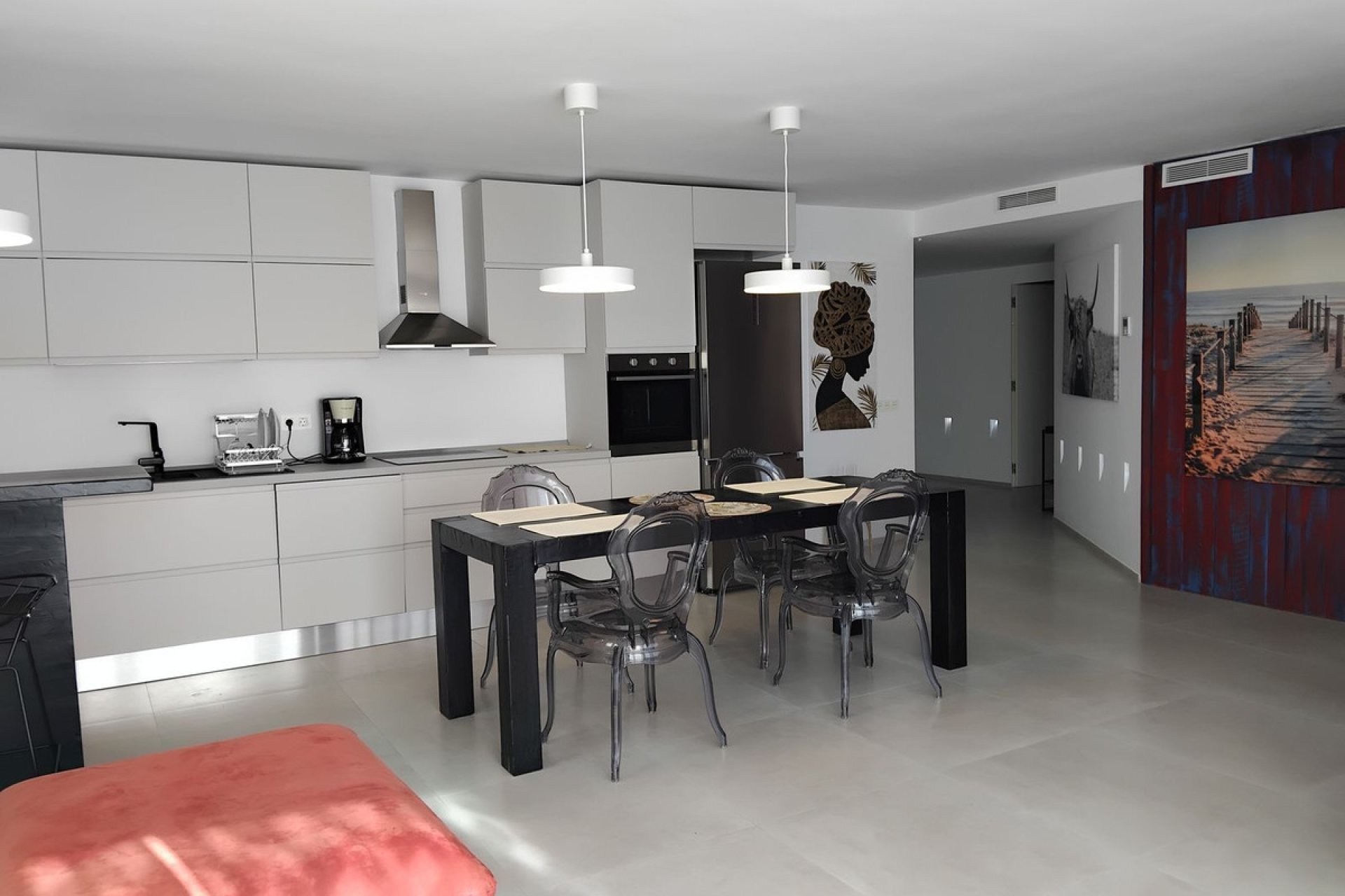 Resale - Apartment - Middle Floor Apartment - Marbella - Puerto Banús