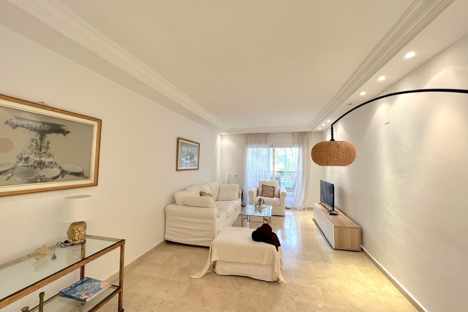 Resale - Apartment - Middle Floor Apartment - Marbella - Puerto Banús