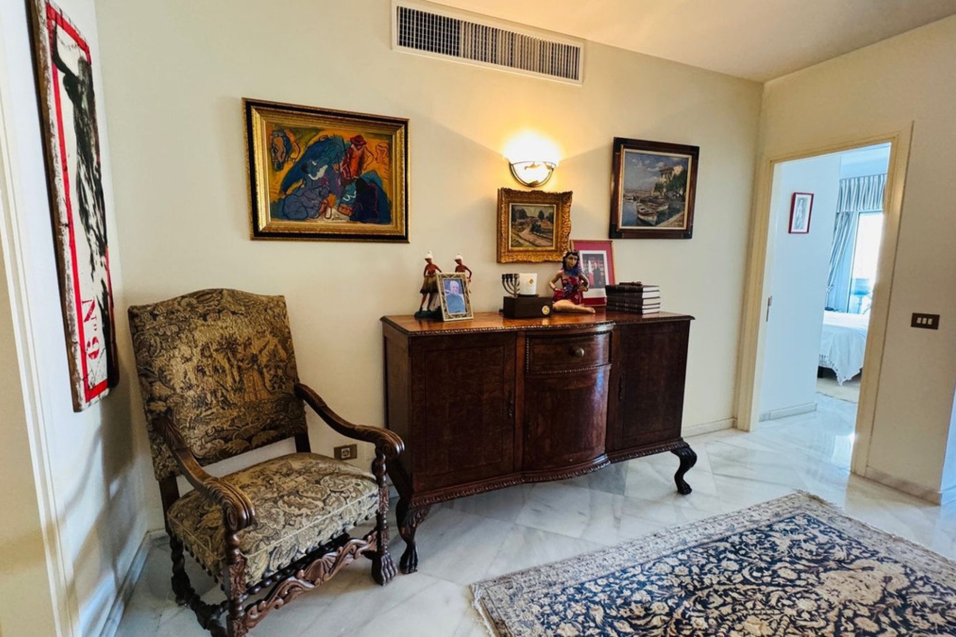 Resale - Apartment - Middle Floor Apartment - Marbella - Puerto Banús